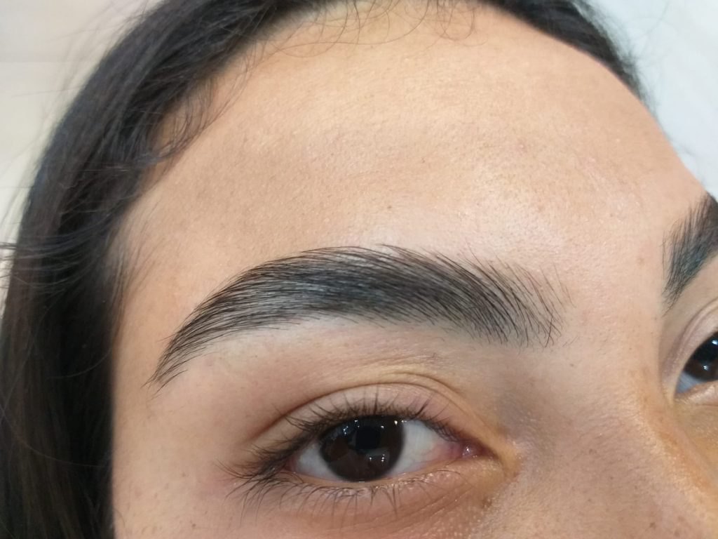 Fotografía 12 del artículo «Complementos después de un diseño de cejas + cuidado con hilo»