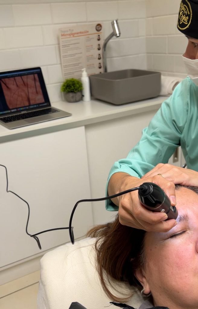 Fotografía 2 del artículo «¡Terapia de Cejas!»