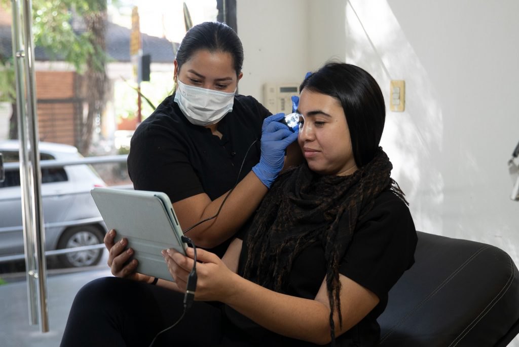 Fotografía 6 del artículo «¡Terapia de Cejas!»